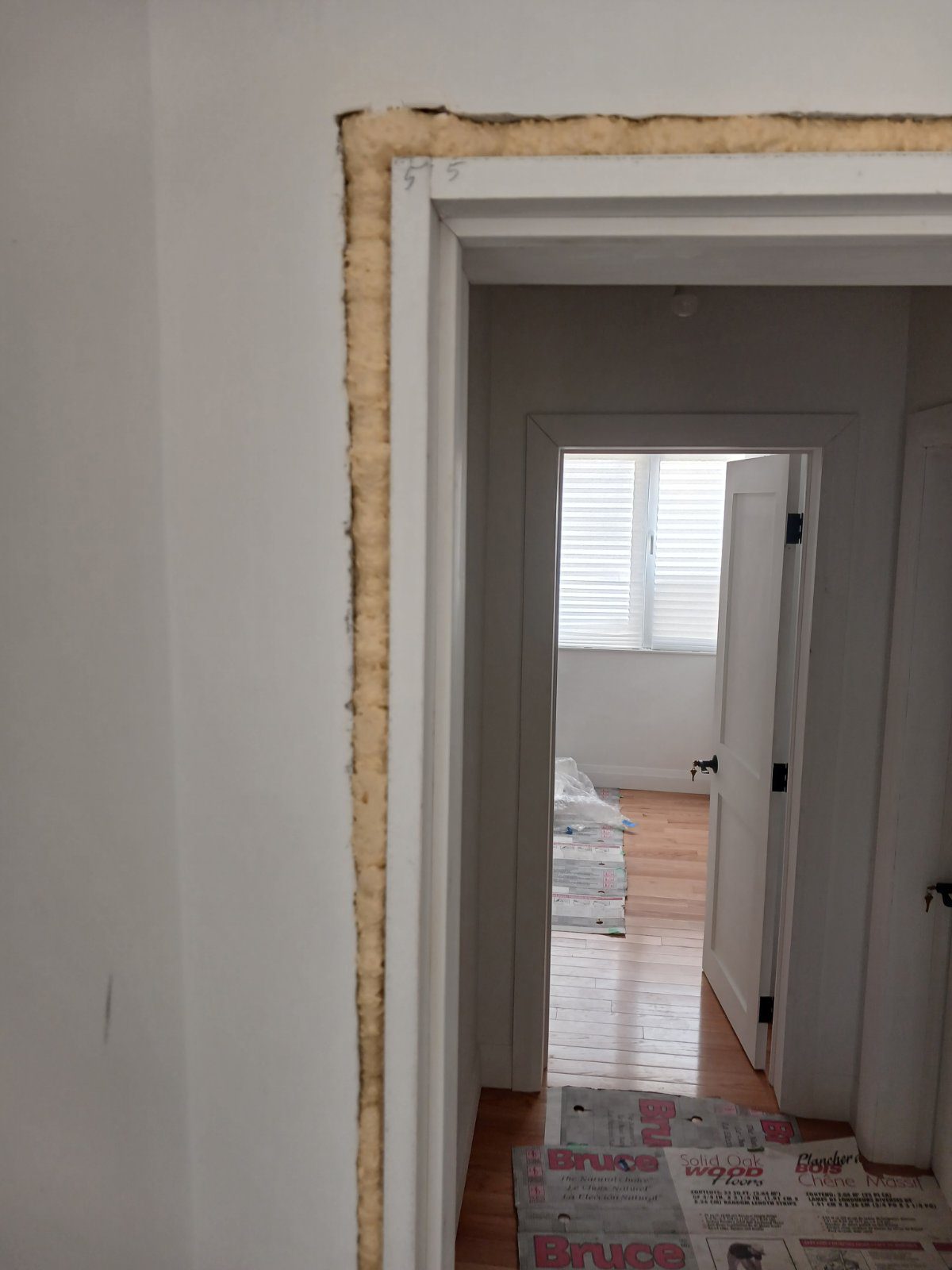 montaj na kasa vrata podgotovka i chas ot finala na osnoven remont na apartament