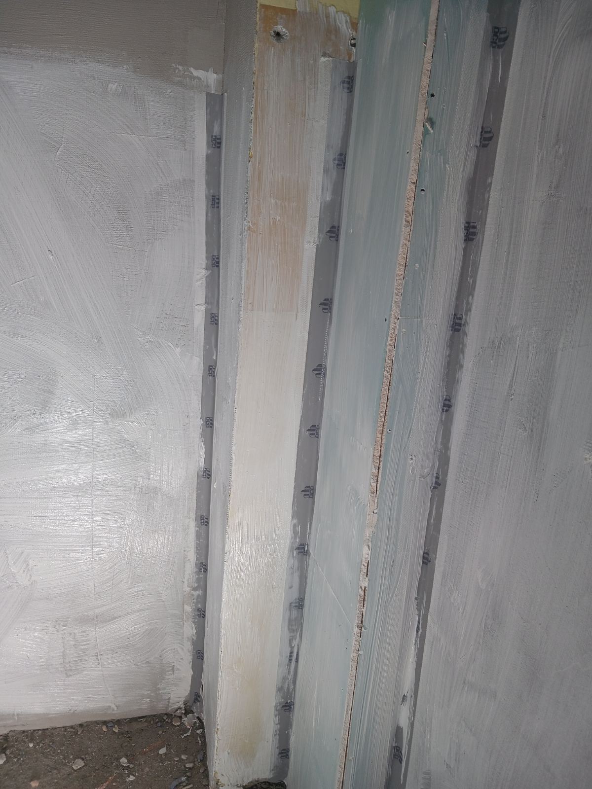 osnoven remont na apartament v plovdiv remont na banq 765.jpg postavqne na hidroizolaciq